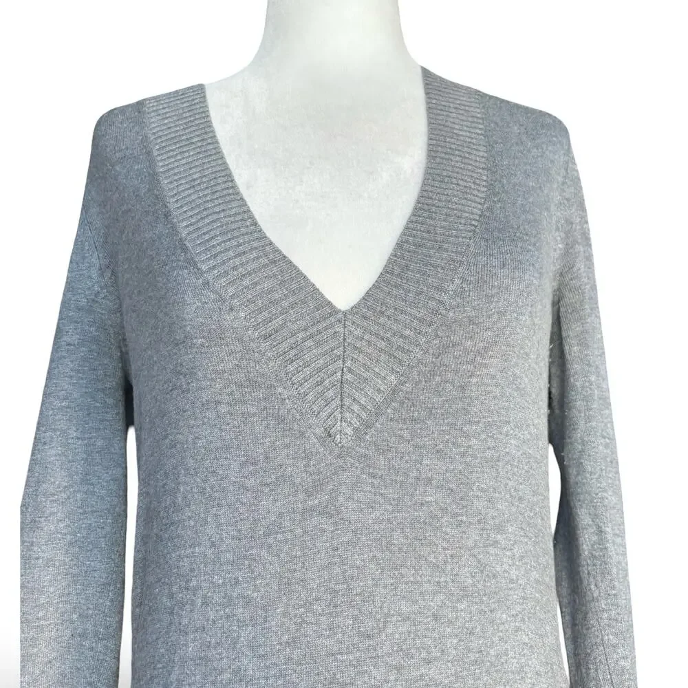 Banana Republic Silk Cotton Cashmere V Neck Grey Sweater Small Minimalist Unisex